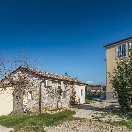 & Buoni Amici Гостевой дом 3*
