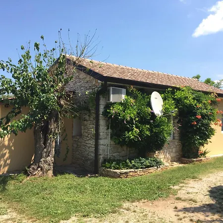 & Buoni Amici
